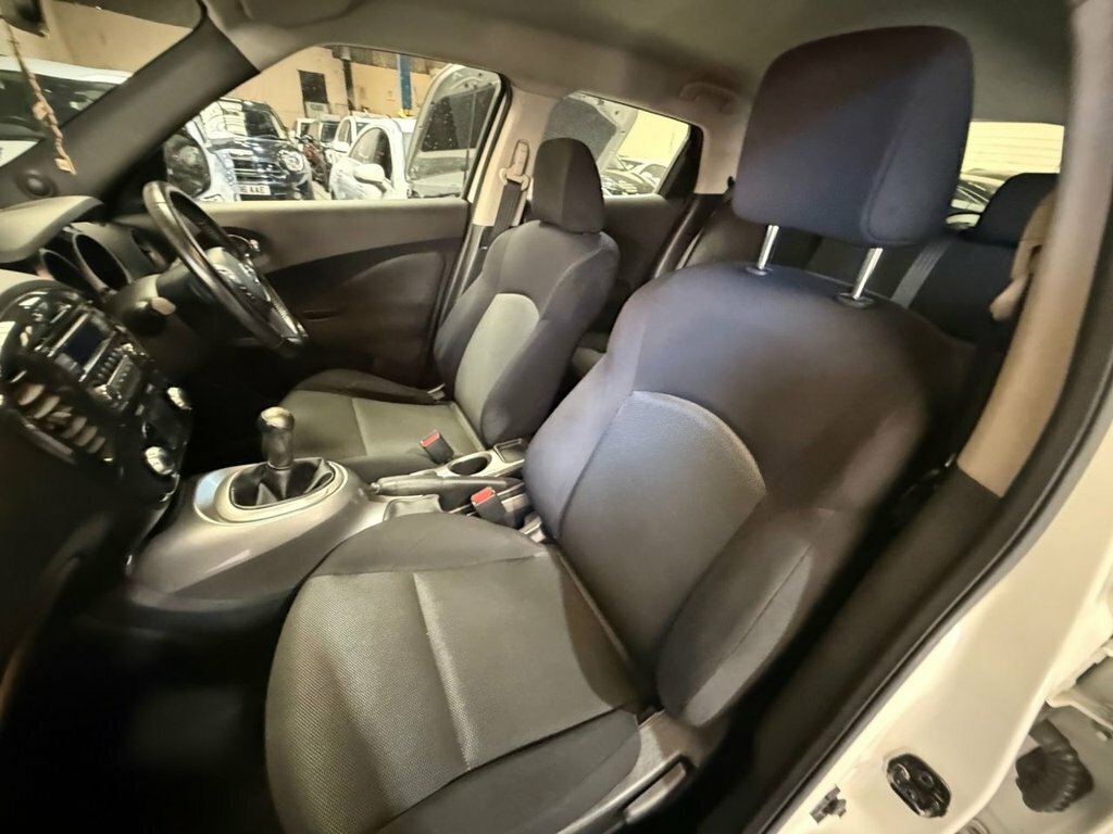 Nissan Juke 1.6L Acenta White #3