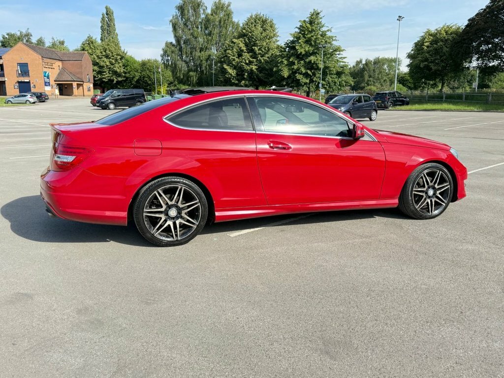 Mercedes-Benz C Class 3.5L Amg Sport Plus Red #4