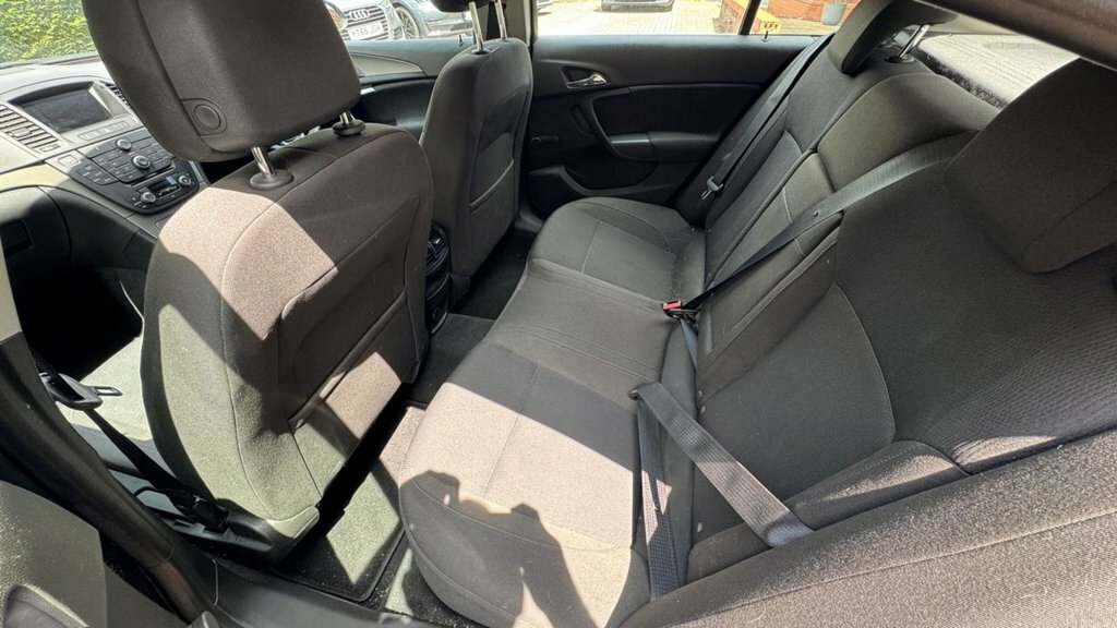 Vauxhall Insignia 2L Exclusiv Nav Black #6
