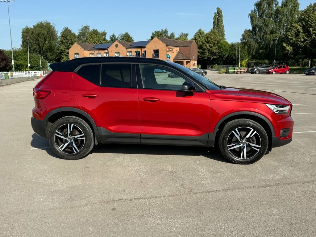 Volvo XC40 2L R-design FM68PFY Red #5