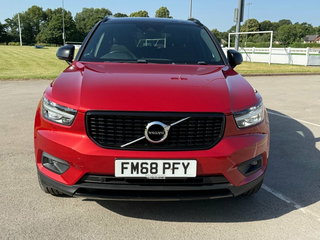 Volvo XC40 2L R-design FM68PFY Red #4