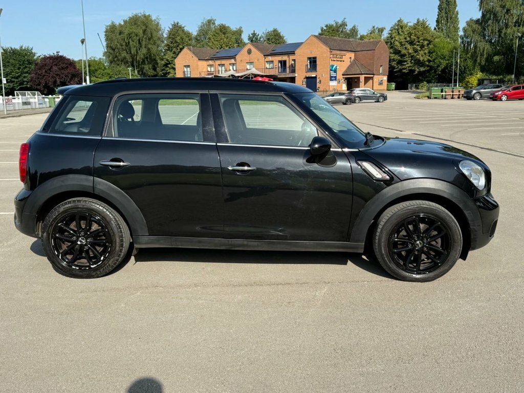 Mini Countryman 1.6L One White #18