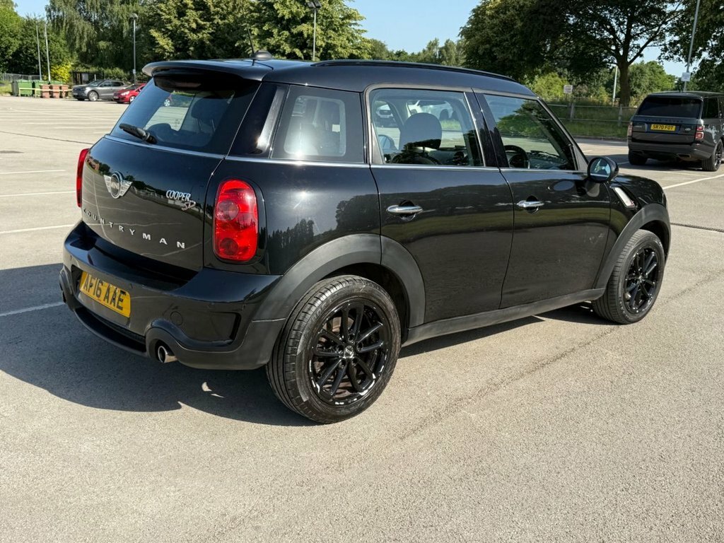 Mini Countryman 1.6L One White #23