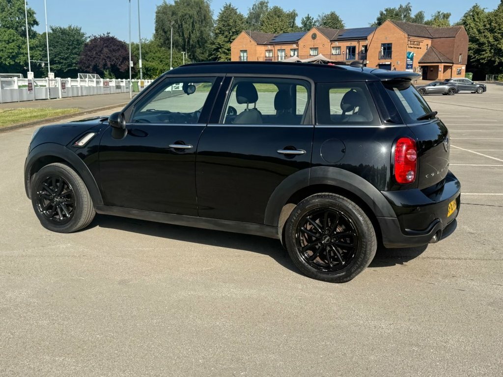 Mini Countryman 1.6L One White #35