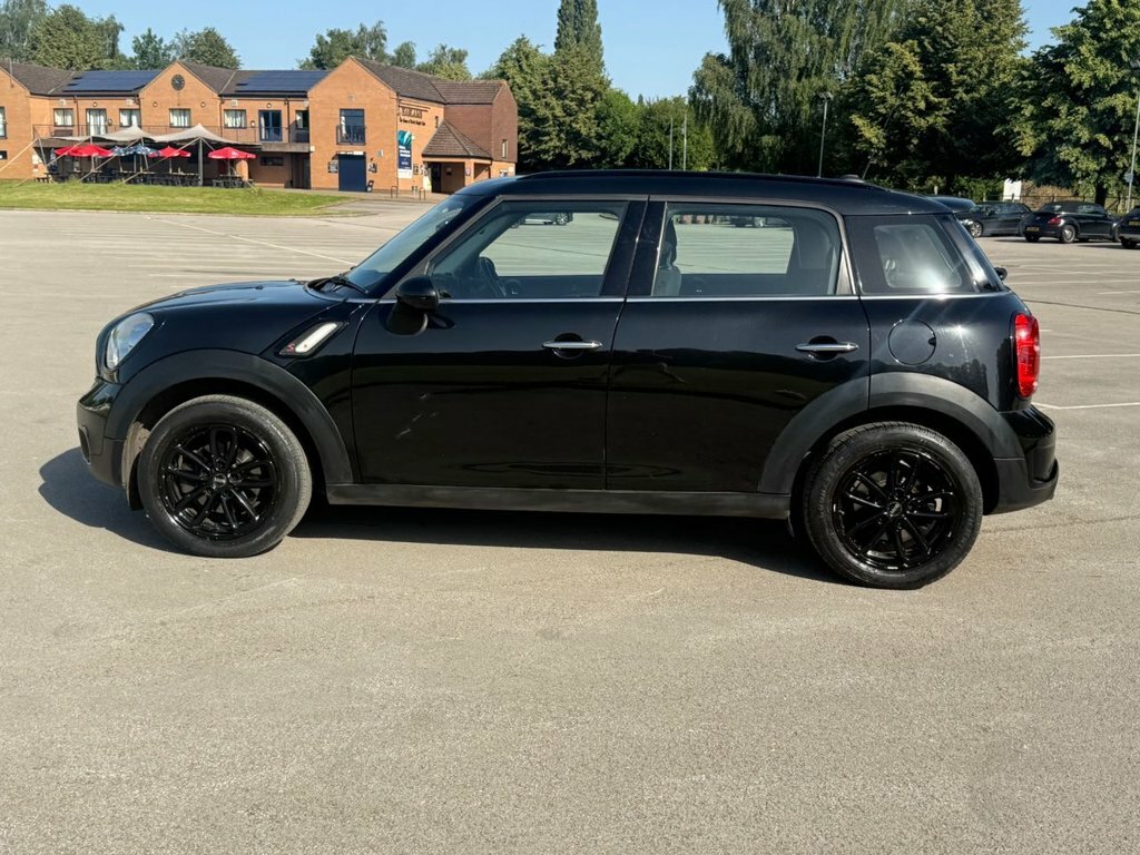 Mini Countryman 1.6L One White #39