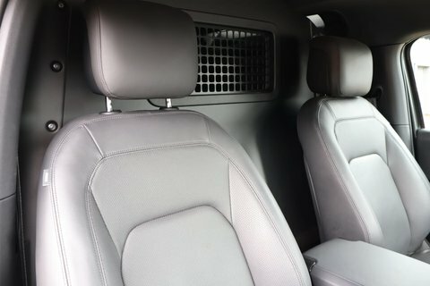 Land Rover Defender 90 X-dynamic Se Black #15