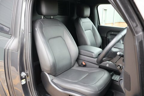 Land Rover Defender 90 X-dynamic Se Black #13