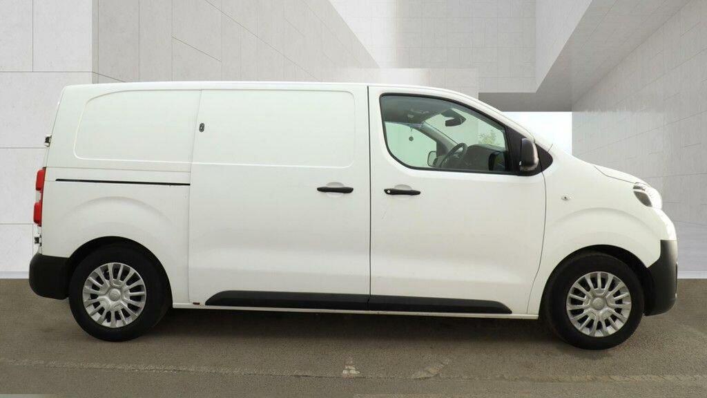 Toyota PROACE Panel Van 1.5D Icon Medium Panel Van Mwb Euro 6 6D White #5