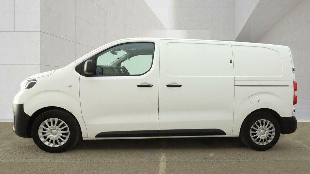 Toyota PROACE Panel Van 1.5D Icon Medium Panel Van Mwb Euro 6 6D White #6