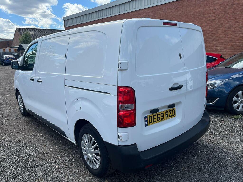 Toyota PROACE 1.5D Icon Medium Panel Van Mwb Euro 6 6Dr DE69RZD White #4