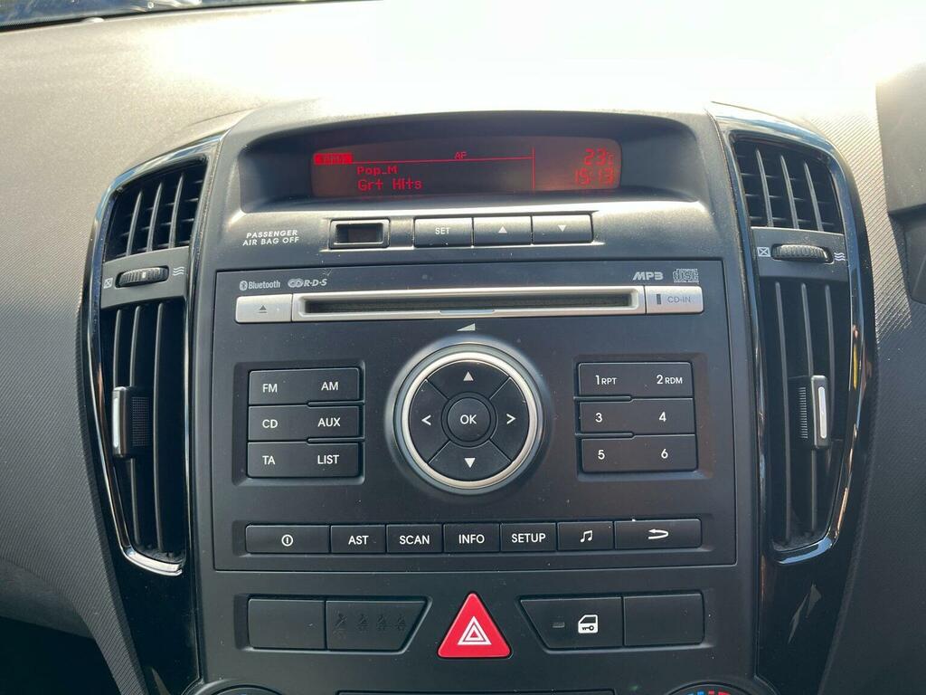 Kia Ceed 1.6 Crdi 3 Euro 5 Silver #23