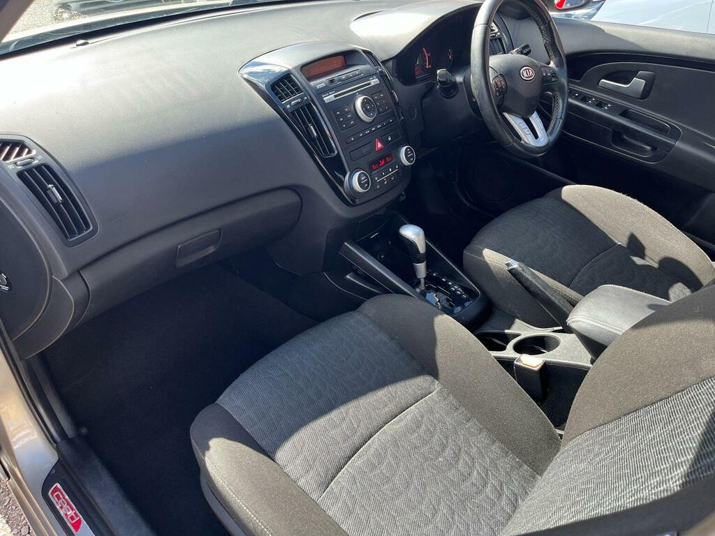 Kia Ceed 1.6 Crdi 3 Euro 5 Silver #16