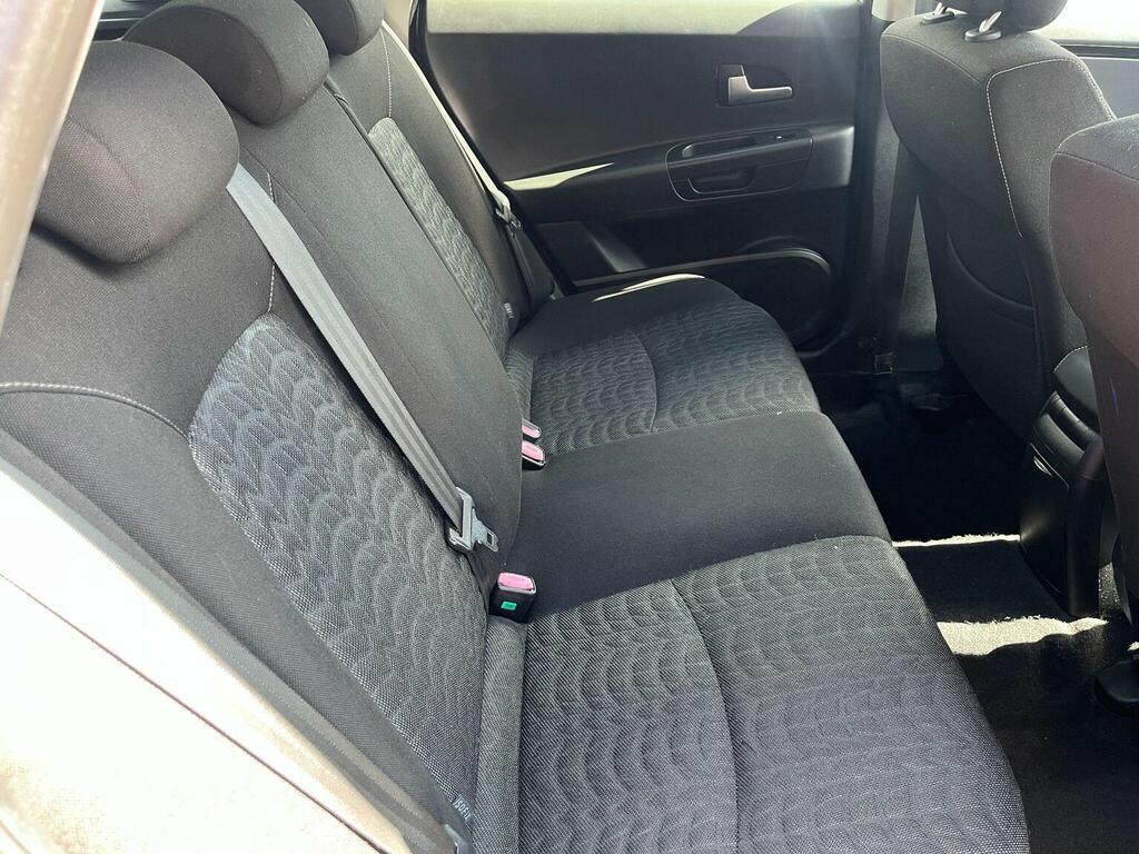 Kia Ceed 1.6 Crdi 3 Euro 5 Silver #40