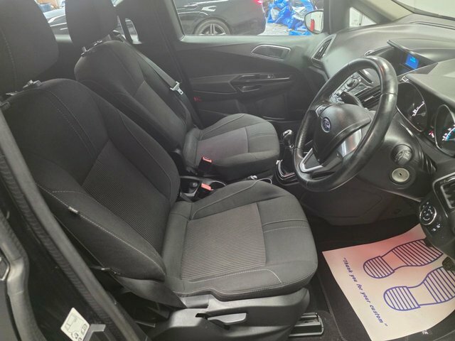 Ford B-Max B-max Titanium T Silver #23