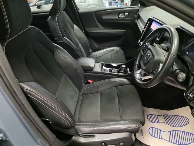 Volvo XC40 Core, B3 Mild Hybrid, Black #29