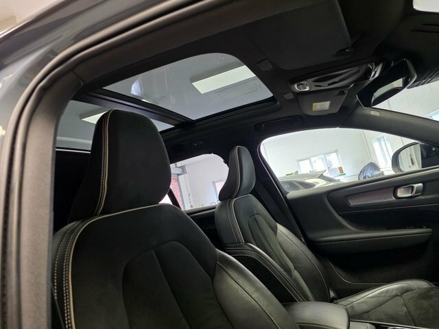 Volvo XC40 Core, B3 Mild Hybrid, Black #26