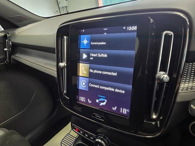 Volvo XC40 Core, B3 Mild Hybrid, Black #19