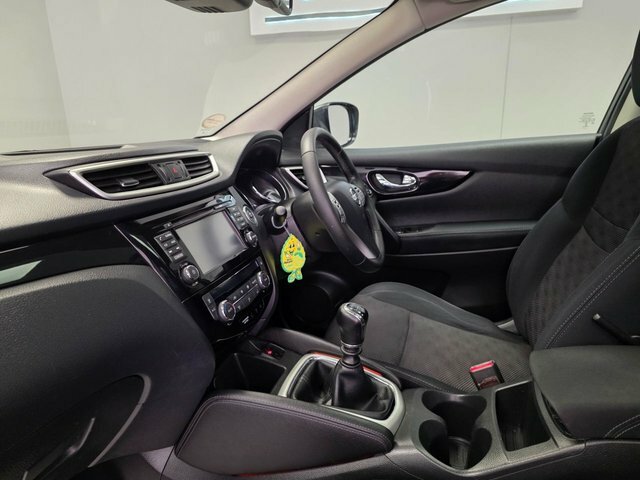 Nissan Qashqai 1.2 N-tec Plus Grey #33