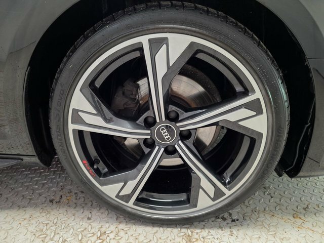 Audi A4 Avant A4 Black Edition 35 Tfsi Mhev Black #15