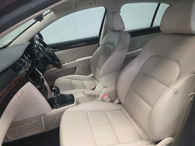 Skoda Superb 2.0 Tdi Elegance Euro 5 Ss  #33