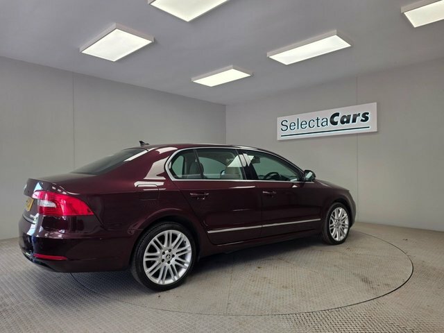 Skoda Superb 2.0 Tdi Elegance Hatchback Dsg Euro 5 Red #6