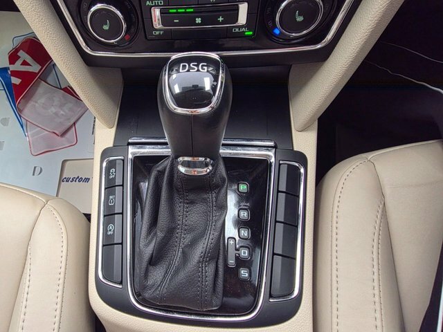 Skoda Superb 2.0 Tdi Elegance Euro 5 Ss  #23