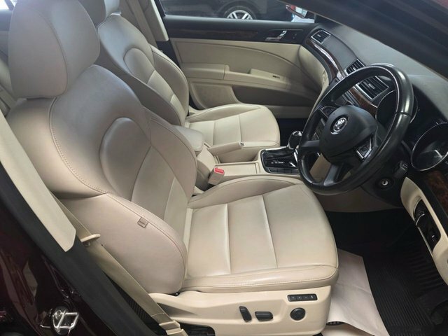 Skoda Superb 2.0 Tdi Elegance Euro 5 Ss  #25