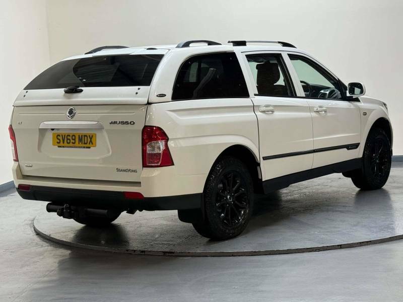 SsangYong Musso 2.2 Musso Ex 4Wd White #6