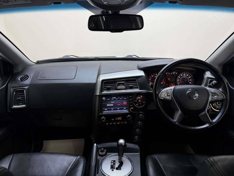 SsangYong Musso 2.2 Musso Ex 4Wd White #4