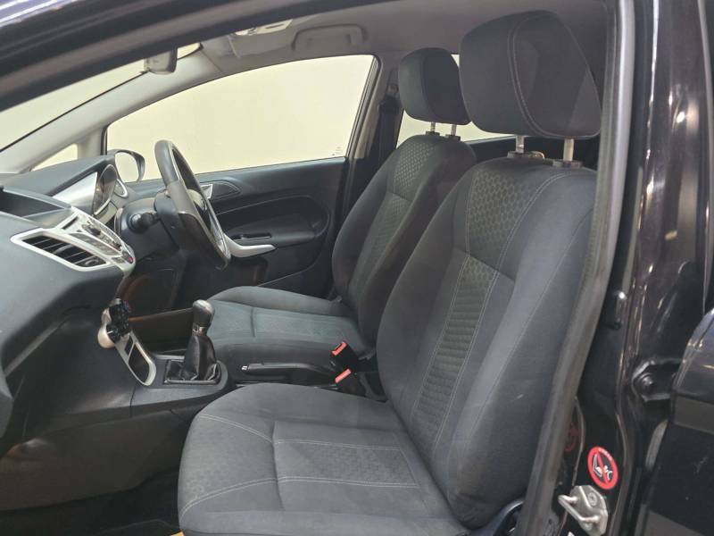 Ford Fiesta 1.4 Fiesta Zetec Tdci 70 - 2012 62 Black #4
