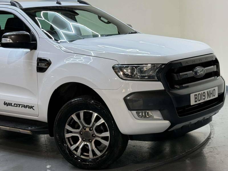 Ford Ranger Double Cab Black Sip Limited 2 2.2Tdci 160Ps 6Spd Black #46
