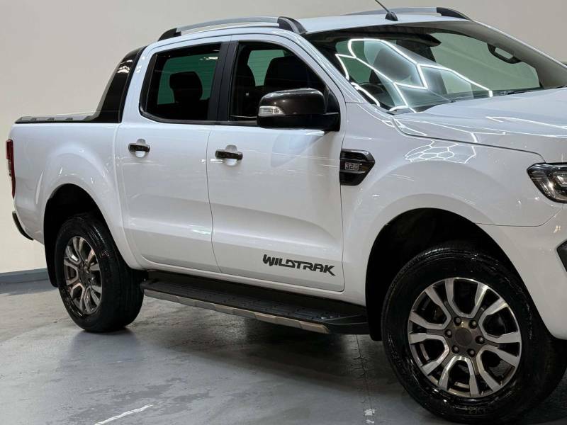 Ford Ranger Double Cab Black Sip Limited 2 2.2Tdci 160Ps 6Spd Black #47