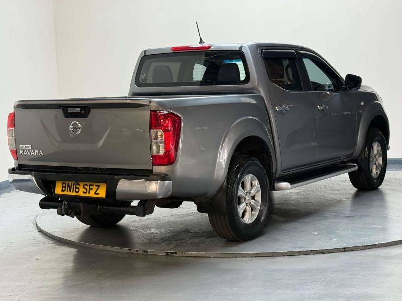 Nissan Navara 2.3 Np300 Navara Acenta Dci 4Wd BN16SFZ Grey #5