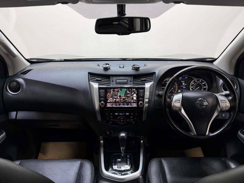 Nissan Navara 2.3 Navara Tekna Dci 4Wd - 2019 69 BG69ZWY Grey #4