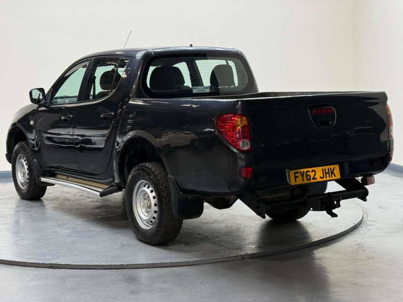 Mitsubishi L200  Black #31