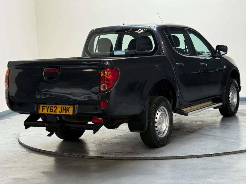 Mitsubishi L200  Black #16