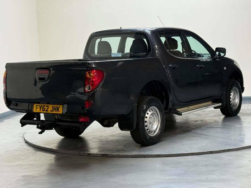 Mitsubishi L200  Black #41
