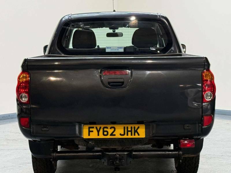 Mitsubishi L200  Black #8