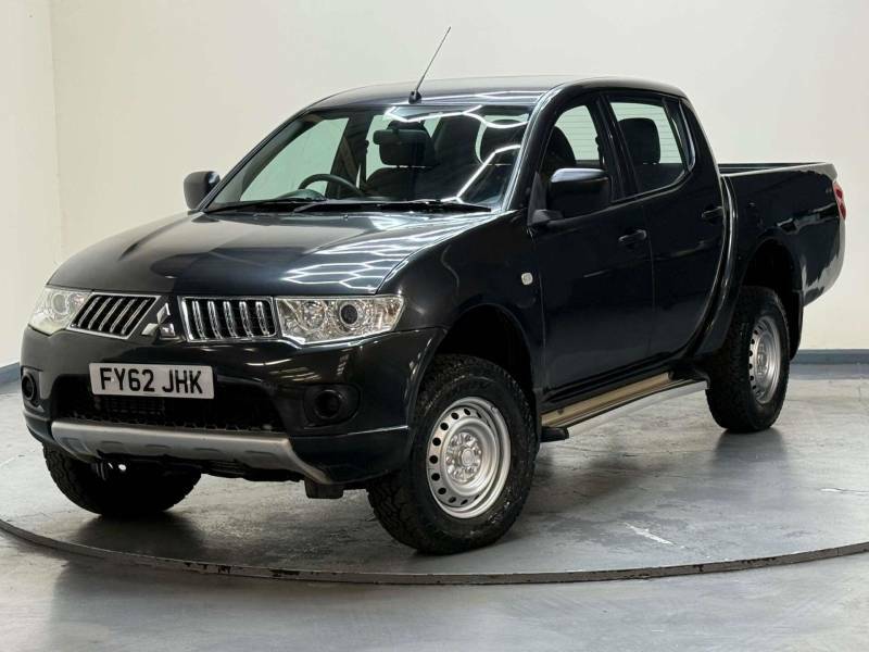 Mitsubishi L200  Black #40