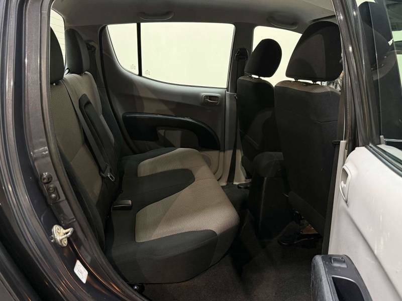 Mitsubishi L200  Black #14