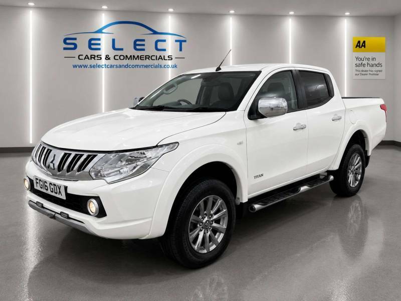 Mitsubishi L200 2.4 L200 Titan Double Cab Di-d 4X4 4Wd - 2016 FG16GDX White #2