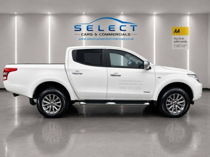 Mitsubishi L200 2.4 L200 Titan Double Cab Di-d 4X4 4Wd White #2