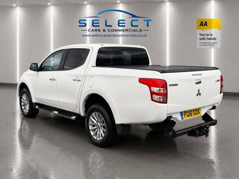 Mitsubishi L200 2.4 L200 Titan Double Cab Di-d 4X4 4Wd - 2016 FG16GDX White #5