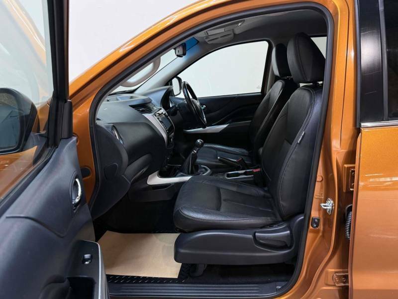 Nissan Navara 2.3 Navara Tekna Dci 4Wd - 2017 67 DX67TDU Yellow #4