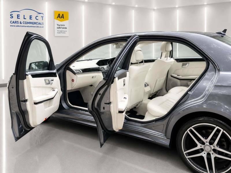 Mercedes-Benz E Class 2.1 E220 Amg Night Edition Premium Bluetec Grey #2