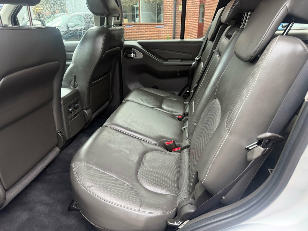 Nissan Pathfinder 2.5 Dci Tekna Silver #33
