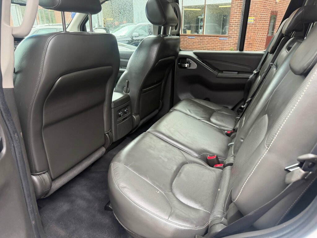 Nissan Pathfinder 2.5 Dci Tekna Silver #32