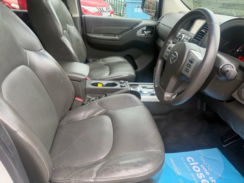 Nissan Pathfinder 2.5 Dci Tekna Silver #11
