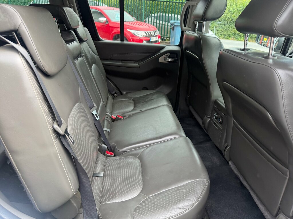 Nissan Pathfinder 2.5 Dci Tekna Silver #21