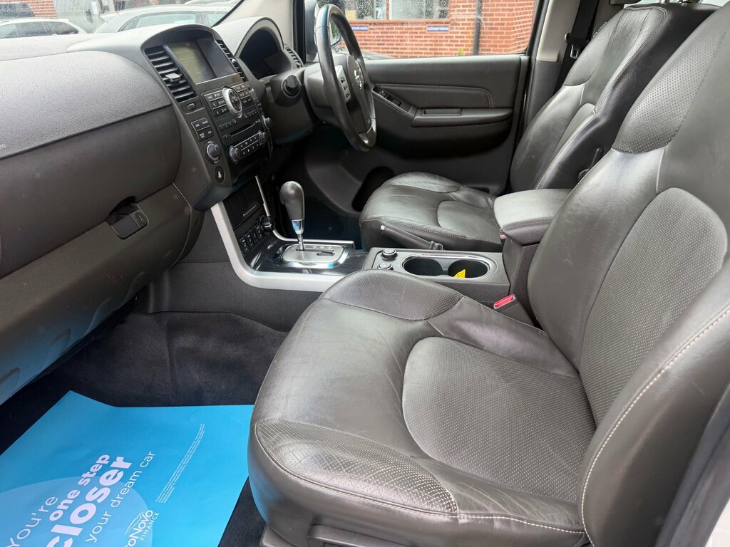 Nissan Pathfinder 2.5 Dci Tekna Silver #37